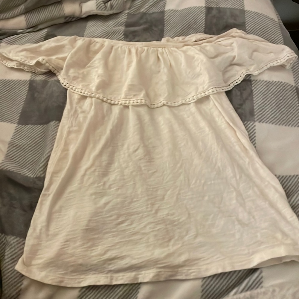 White off the shoulder verbally cute shirt
